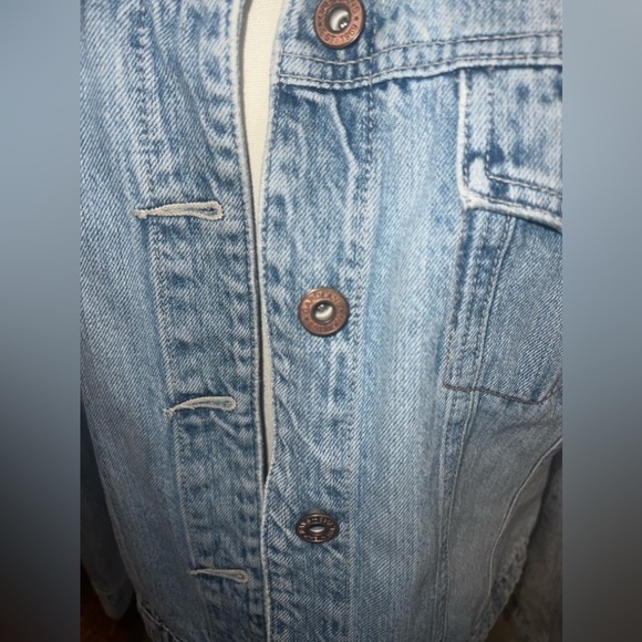 Gap Jean Jacket - Picture 2 of 6